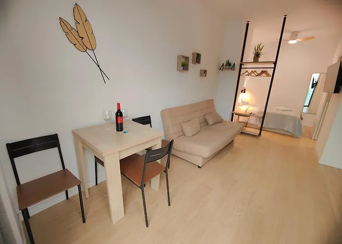 Miramar Rd B Apartman